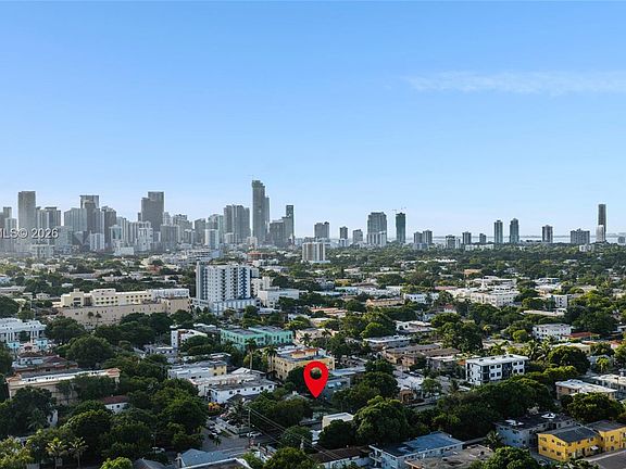 4th image of 315 SW 14th Ave