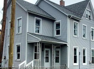 222 E Church St, Slatington, PA 18080