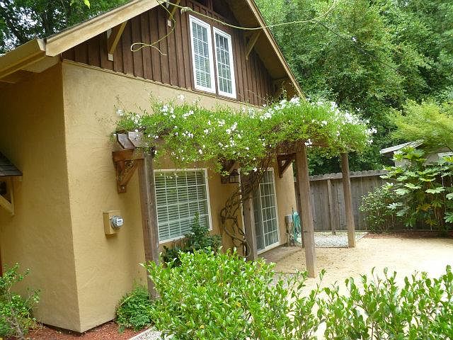 1st image of 9084 Redwood Dr