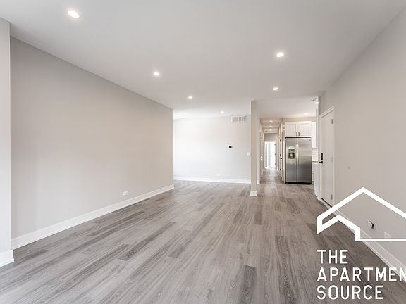 5th image of 4319 N Francisco Ave #3