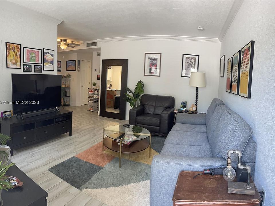 1st image of 95 Edgewater Dr APT 104
