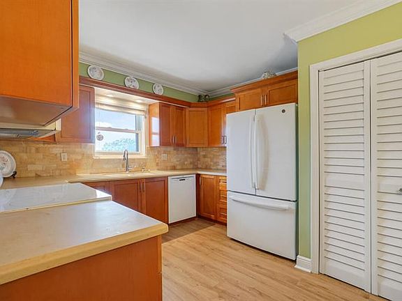 4th image of 300 N Highway A1a APT 401J