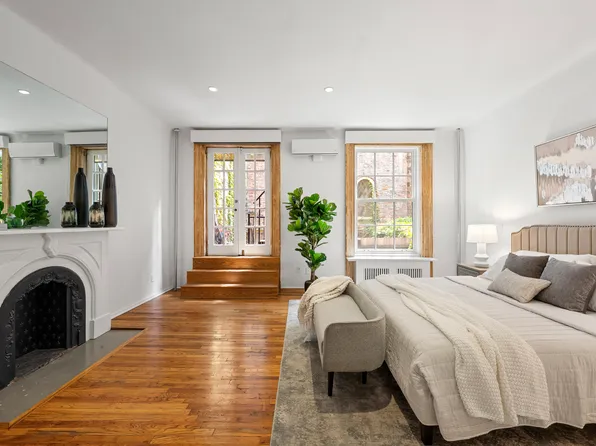 222 East 17th Street image 7 of 11