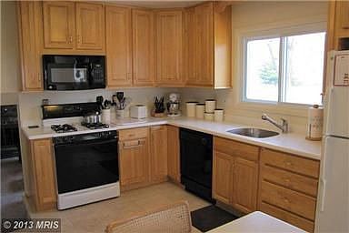 5th image of 4809 Eades St