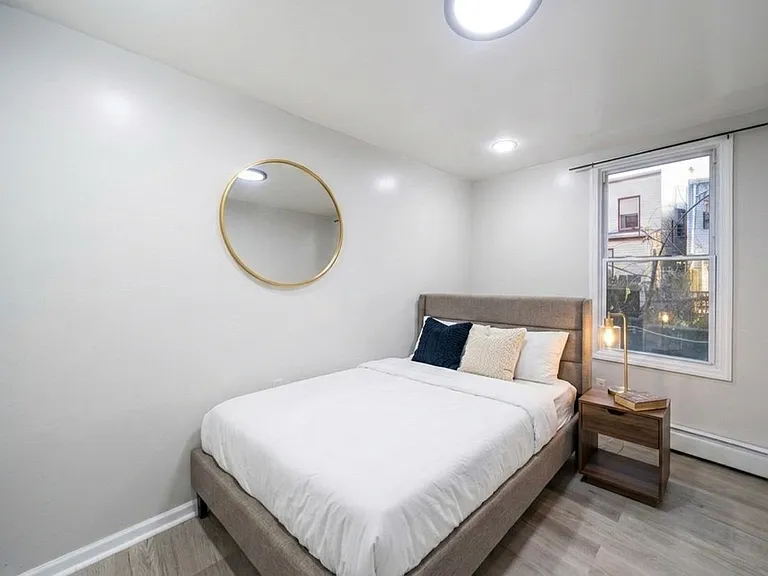 365 Claremont Ave #1 — Photo 3