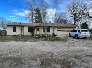 604 6th St N, Nampa, ID 83687
