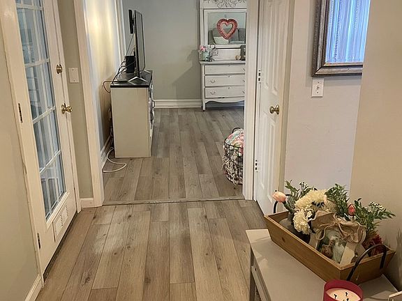 4th image of 104 Trunbury Dr