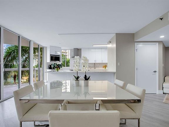 3rd image of 20185 E Country Club Dr APT 407