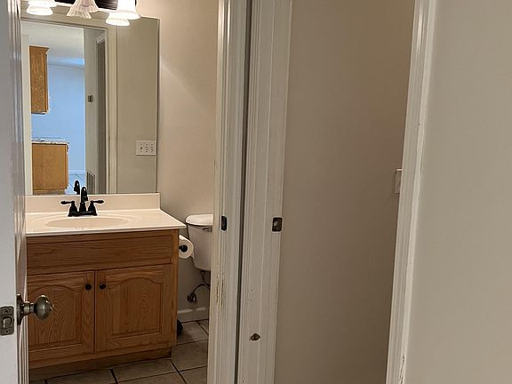 5th image of 1699 Pin Oak Dr Unit 134