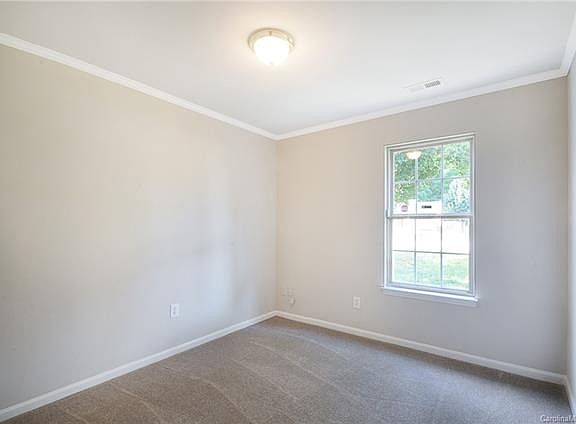 5th image of 1722 Clooney Ln