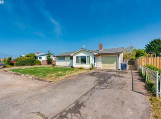 1216 Iris St, Brookings, OR 97415