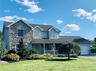 201 Lucas Ln, Nazareth, PA 18064