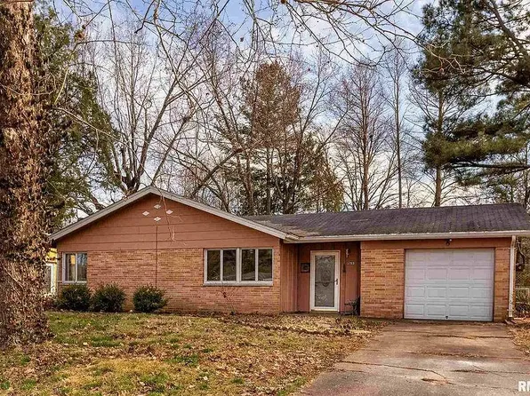 1703 W Freeman St, Carbondale, IL 62901