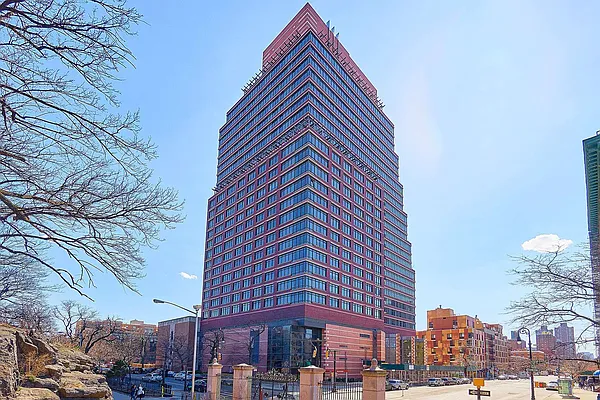 Rented by Keller Williams NYC | media 14