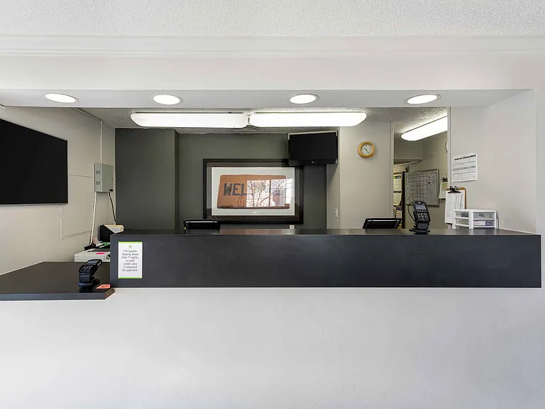 Lobby and Guest Check-in