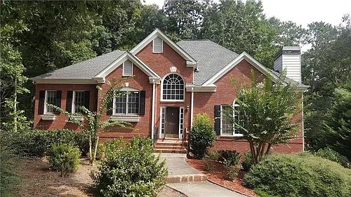 3885 Waterford Dr Photo 1