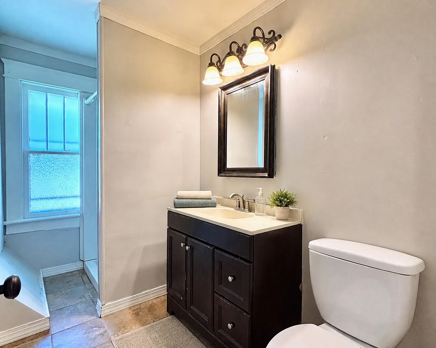 3 bed, 1352 sqft, $1,100 — Photo 3