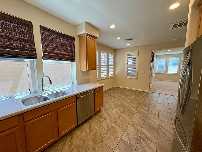 1658 N Pole Pl #1 — Photo 41