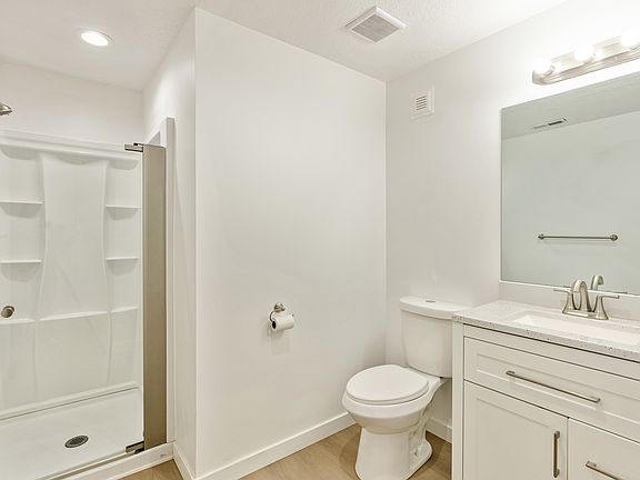 2nd image of 13007 S Twisted Oak Dr #Basement
