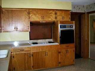 4th image of 112 Convair Dr