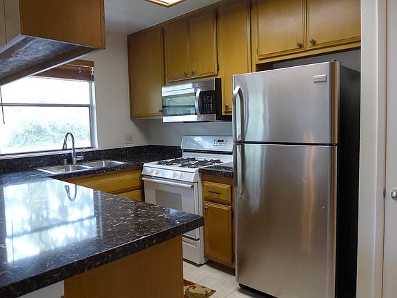 5th image of 3635 Kalsman Dr