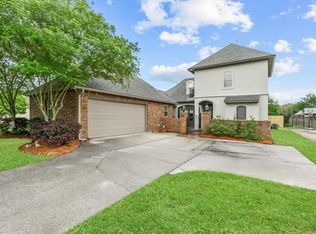 12333 Oak Colony Dr, Geismar, LA 70734