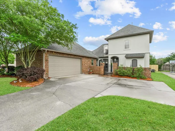 12333 Oak Colony Dr, Geismar, LA 70734