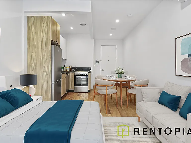 61 Montrose Ave #207N — Photo 2