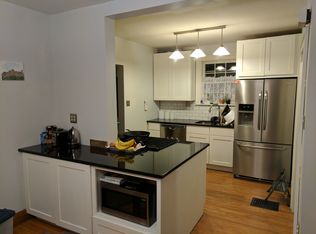 182 E Pacemont Rd, Columbus, OH 43202