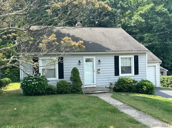 14 Hillhouse Road, Waterbury, CT 06705