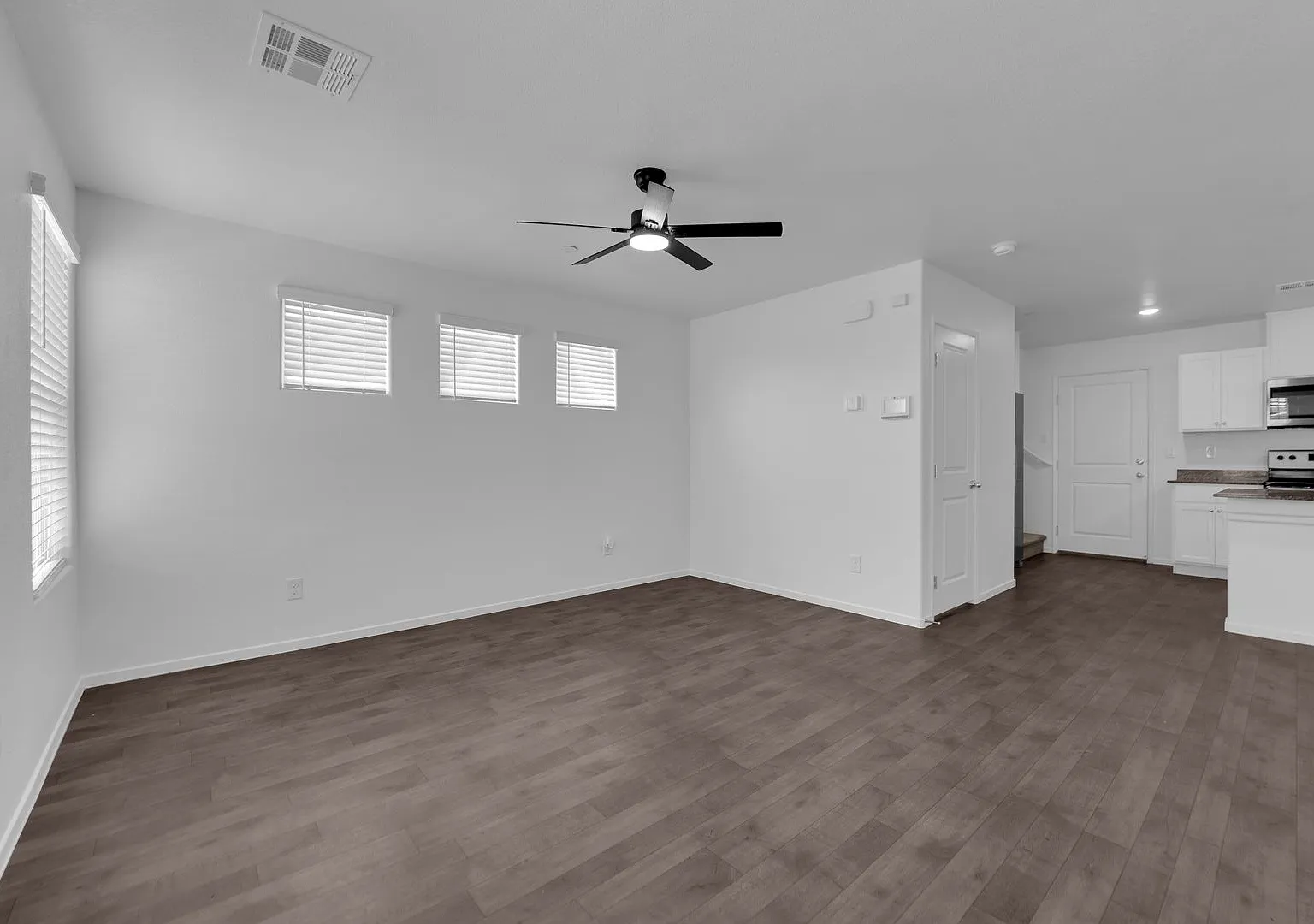 New Build 3 Bedroom Home in Cadence, Henderson — Photo 3