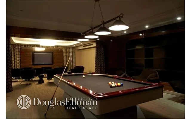 Rented by Douglas Elliman | media 18
