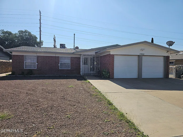 10604 Pleasant Hill Dr — Photo 1