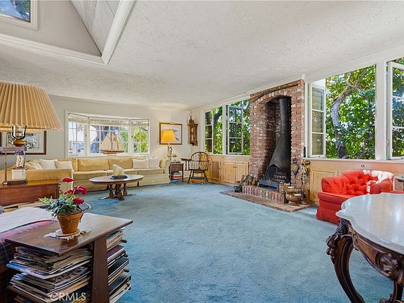 5th image of 215 Ocean Dr