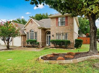 950 Southwood Dr, Highland Village, TX 75077
