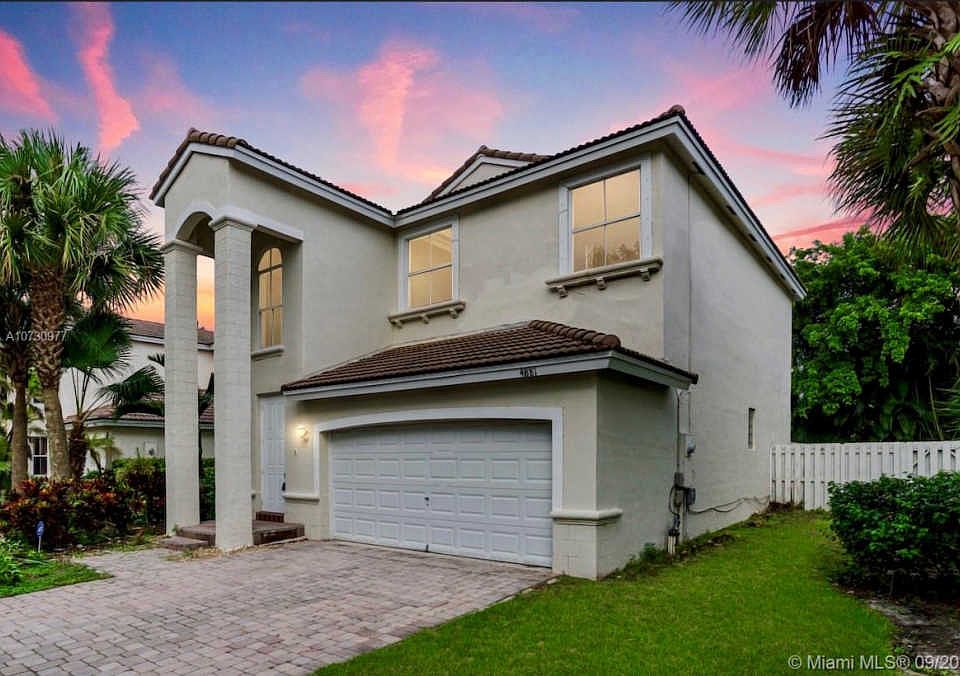 1st image of 4881 SW 35th Ter