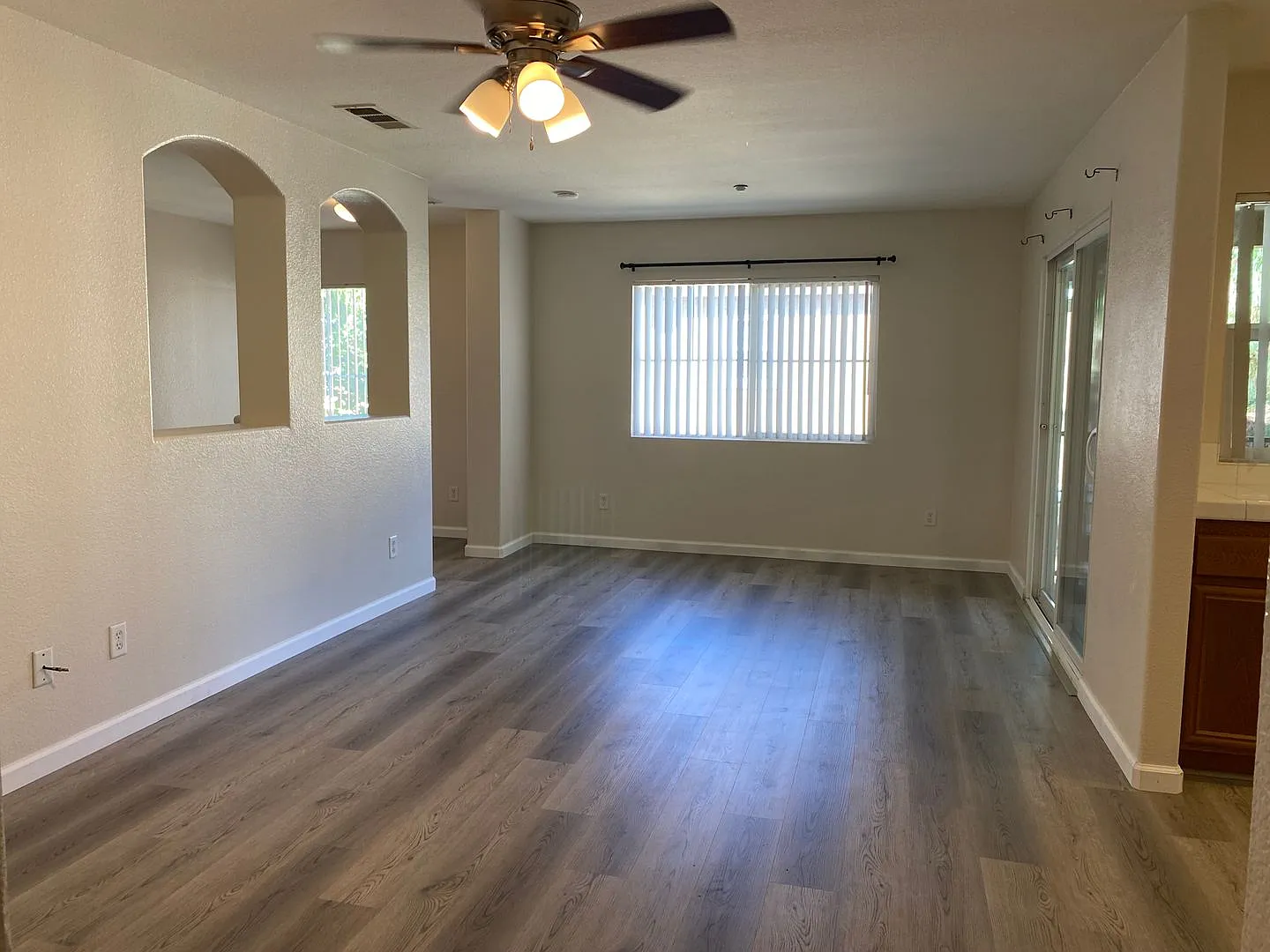 Updated Spacious 2 Bedroom 2 Bath Condo Community with Pool — Photo 3