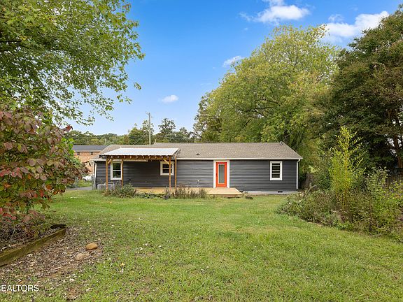 2nd image of 314 Dahlia Dr