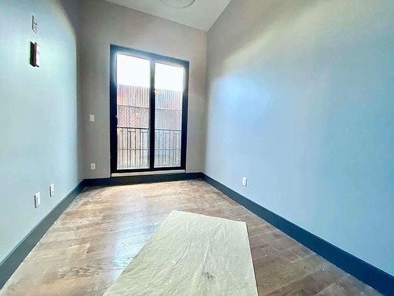 4th image of 269 Meserole St #1R