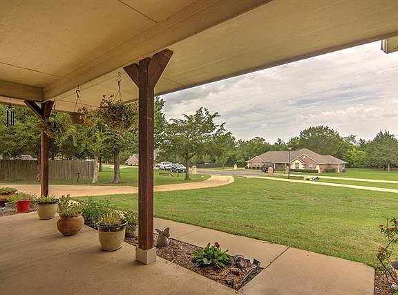 3rd image of 3710 Crimsonwood Dr