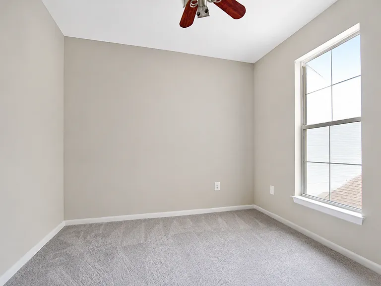 44190 Mossy Brook Sq — Photo 24