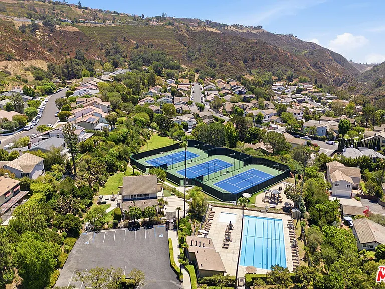 1314 Avenida De Cortez — Photo 45