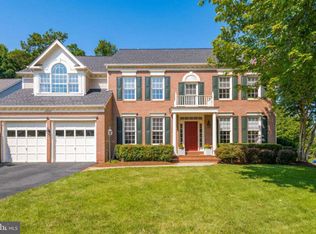 20439 Fitzhugh Ct, Sterling, VA 20165