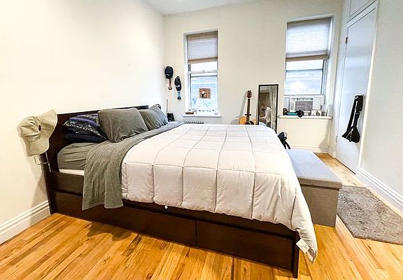 4th image of 3157 Broadway APT 10
