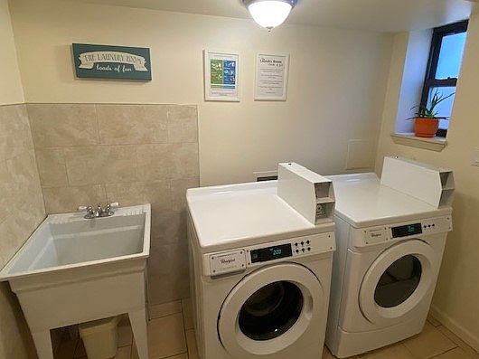 2nd image of 220 N Henry St #2