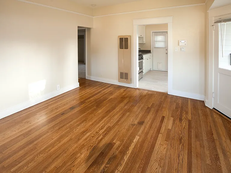 134 S Palm St — Photo 2