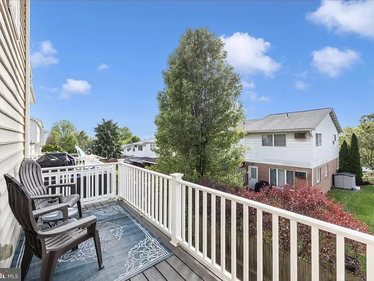 117 Valley View Ct — Photo 32