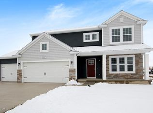 6647 Dutton Trail Dr SE, Caledonia, MI 49316