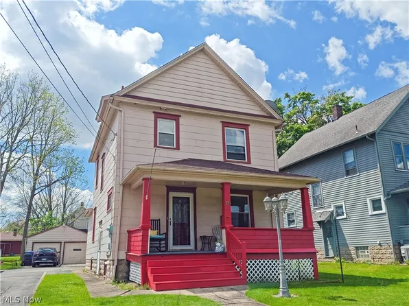 370 Elm St, Struthers, OH 44471