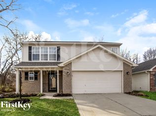 12336 Tuckaway Ct, Fishers, IN 46038